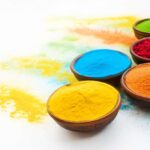 घर पर बने प्राकृतिक ऑर्गेनिक होली रंग के कटोरे