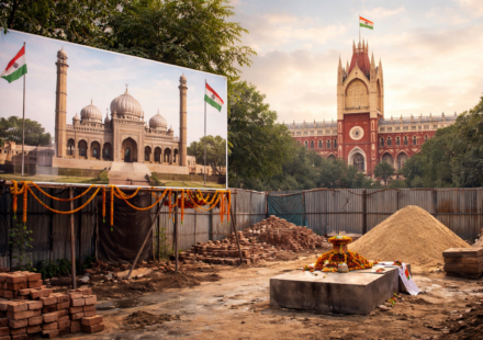 बेलडांगा क्षेत्र में प्रस्तावित मस्जिद निर्माण स्थल का बाहरी दृश्य, जहां बाबरी मस्जिद शिलान्यास कार्यक्रम आयोजित हुआ।