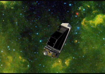 पृथ्वी की ओर बढ़ता क्षुद्रग्रह और उसे रोकने के लिए अंतरिक्ष मिशन का चित्र