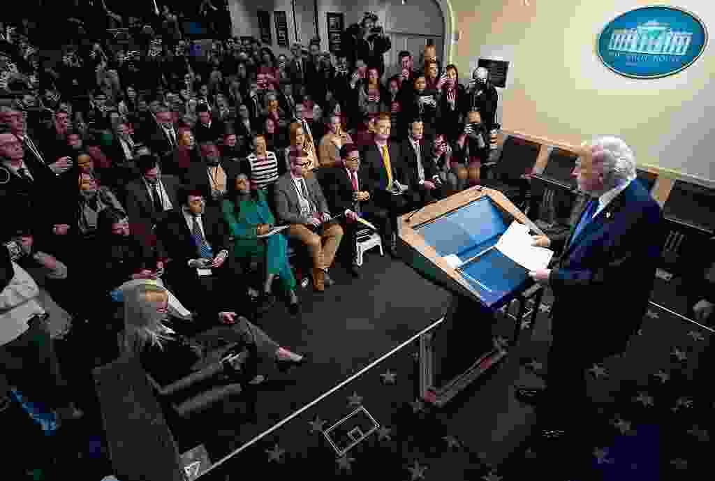 अमेरिकी सुप्रीम कोर्ट टैरिफ फैसला और 10% शुल्क | ट्रम्प के निर्णय पर बड़ा झटका