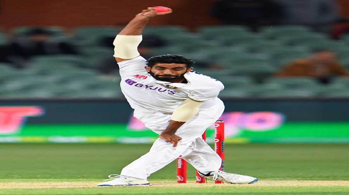 बुमराह तुलना विवाद के बाद क्रिकेट जगत में चर्चा, आकिब जावेद के बयान पर फैंस की प्रतिक्रिया