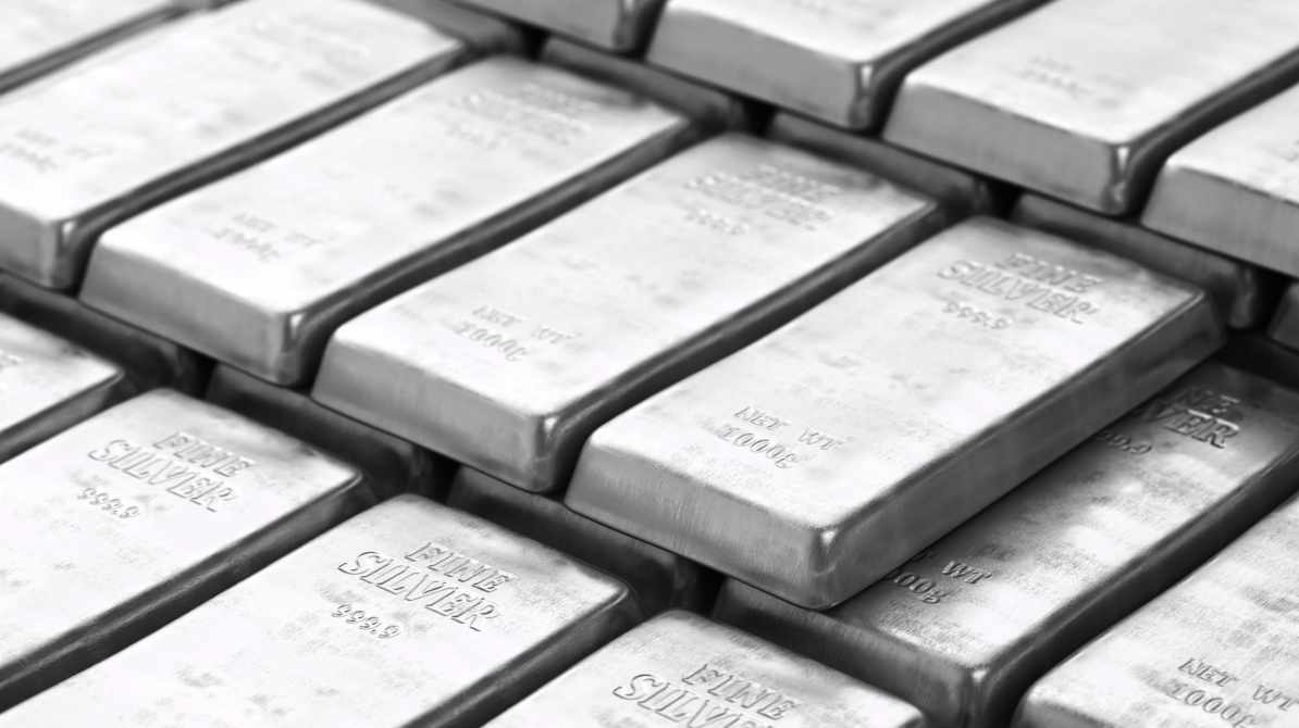 MCX bullion market update showing surge in Gold Silver Rate with silver prices rising nearly 10,000 rupees.