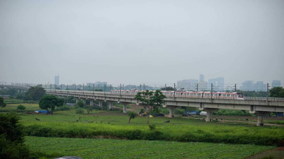 प्रधानमंत्री नरेंद्र मोदी द्वारा दिल्ली मेट्रो विस्तार परियोजना के तहत नए कॉरिडोर का उद्घाटन और शिलान्यास