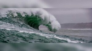 जापान भूकंप 7.4 | समुद्र में उठीं लहरें, सुनामी अलर्ट जारी